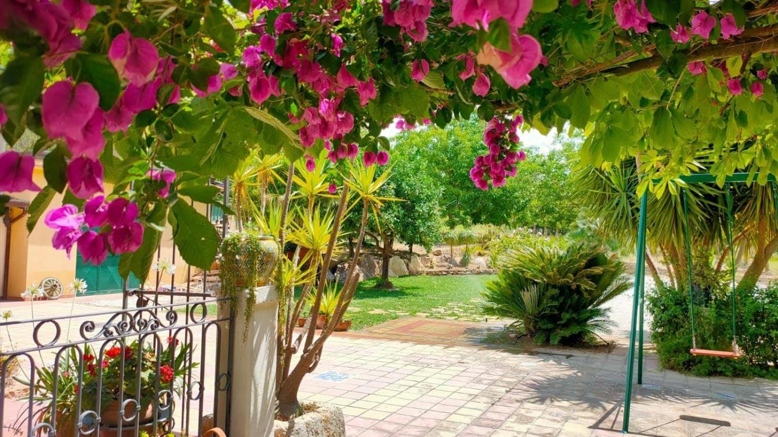 Donna Caterina House, Holiday Villa Pietraperzia Extérieur photo